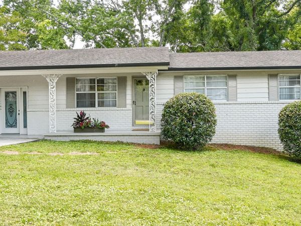 563 18th Street NW, Cleveland, TN 37311