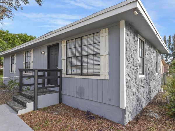 237 SW 11th Avenue, Delray Beach, FL 33444