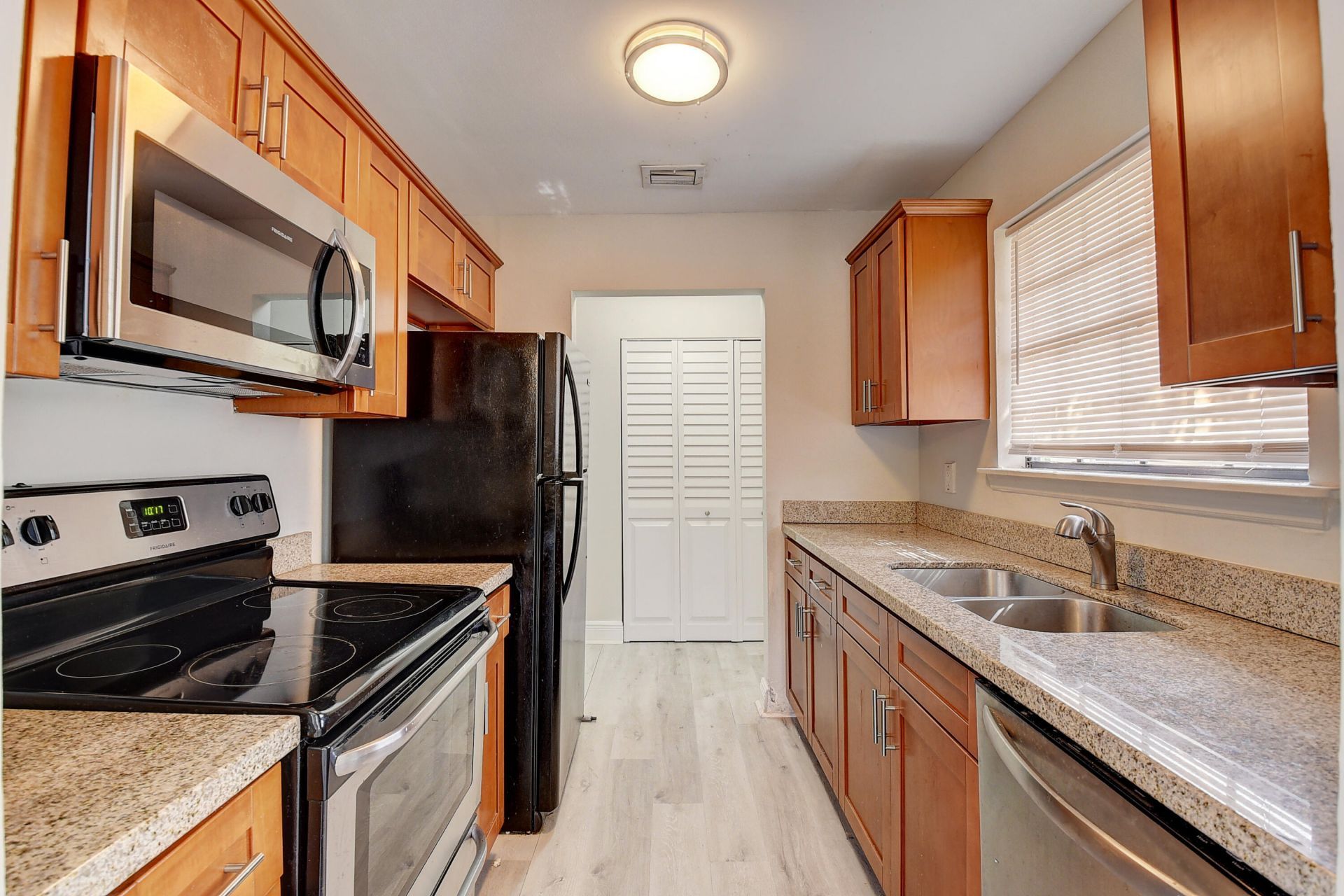 237 SW 11th Avenue, Delray Beach, FL 33444 Photo