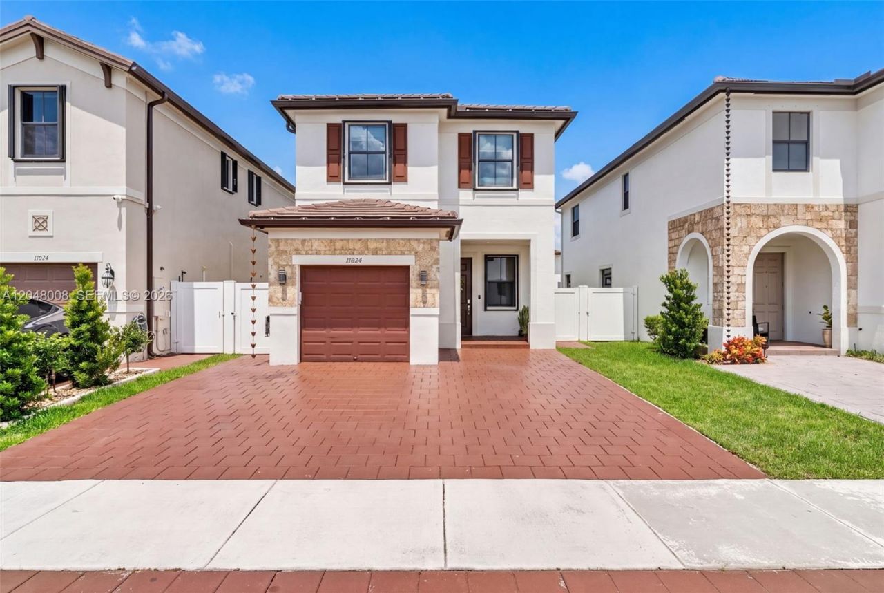 11024 W 35th Ln , Hialeah, FL 33018 Photo