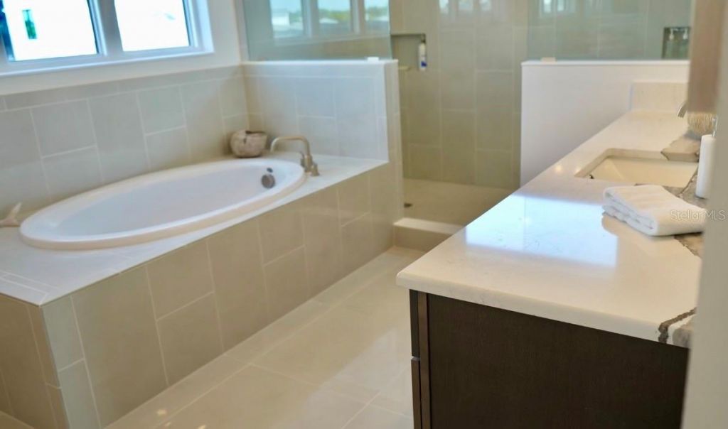 6003 Cat Claw Lane , Bradenton, FL 34210 Photo