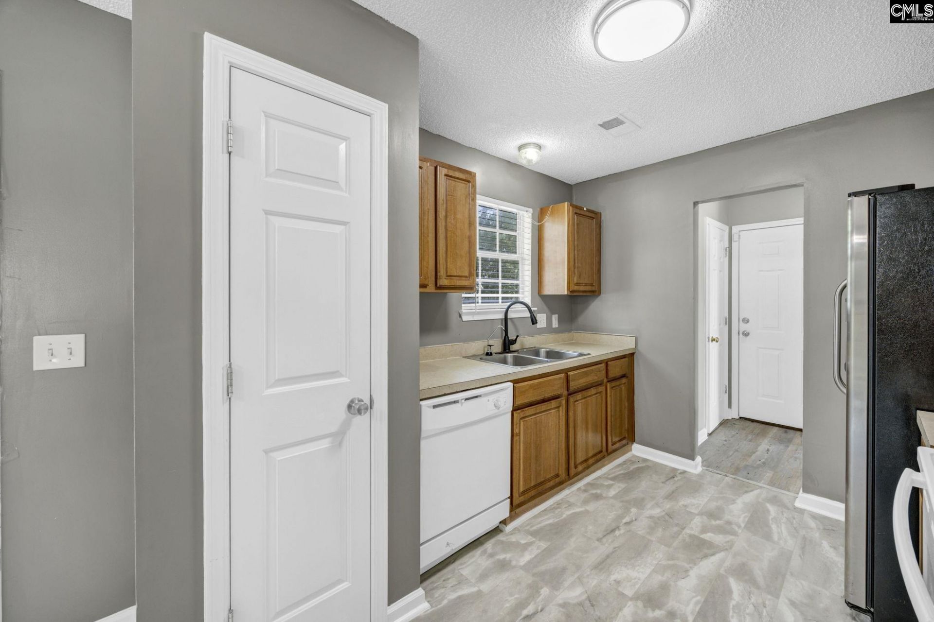 121 Kelberry Court Photo 11