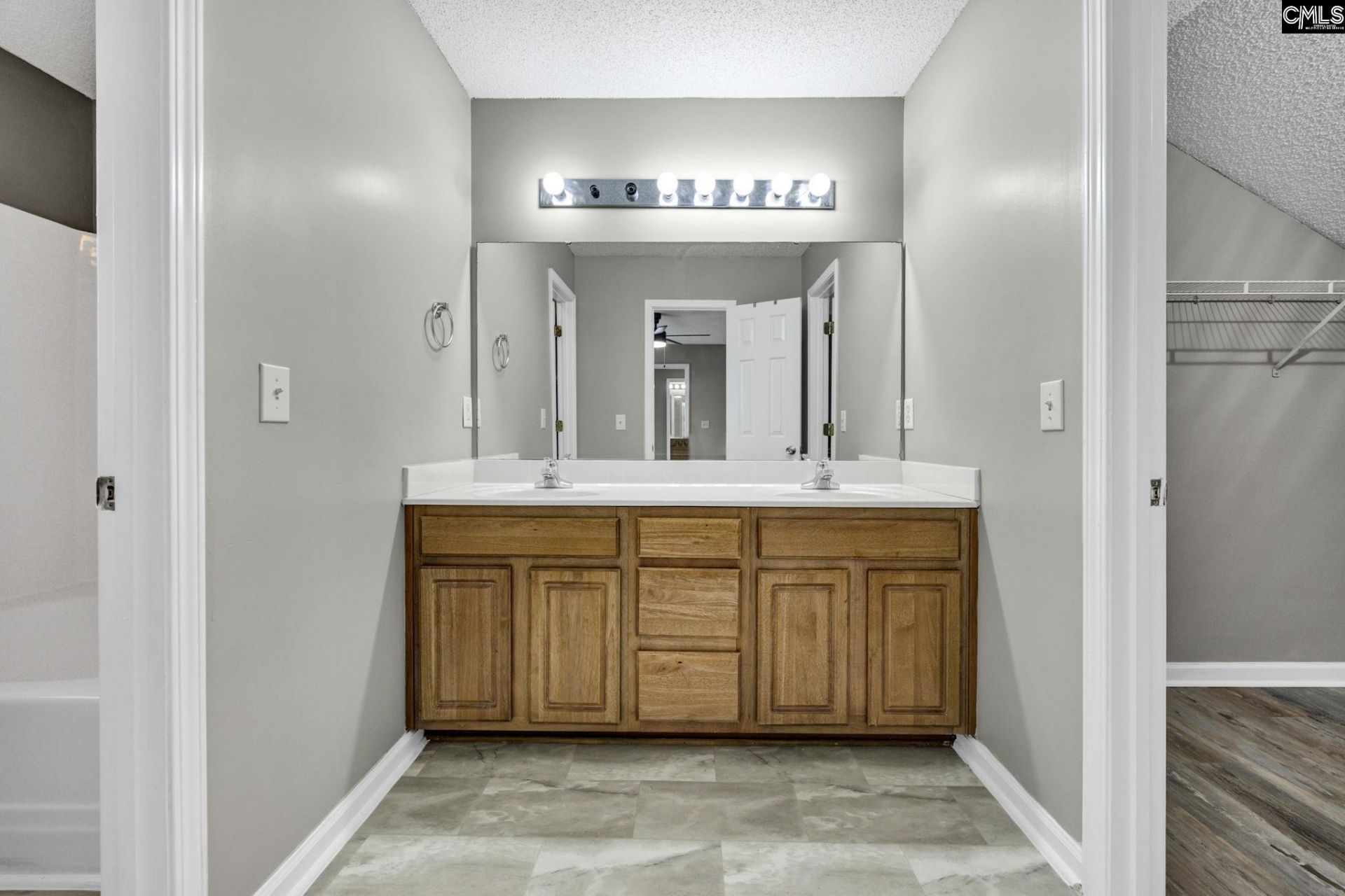 121 Kelberry Court Photo 16