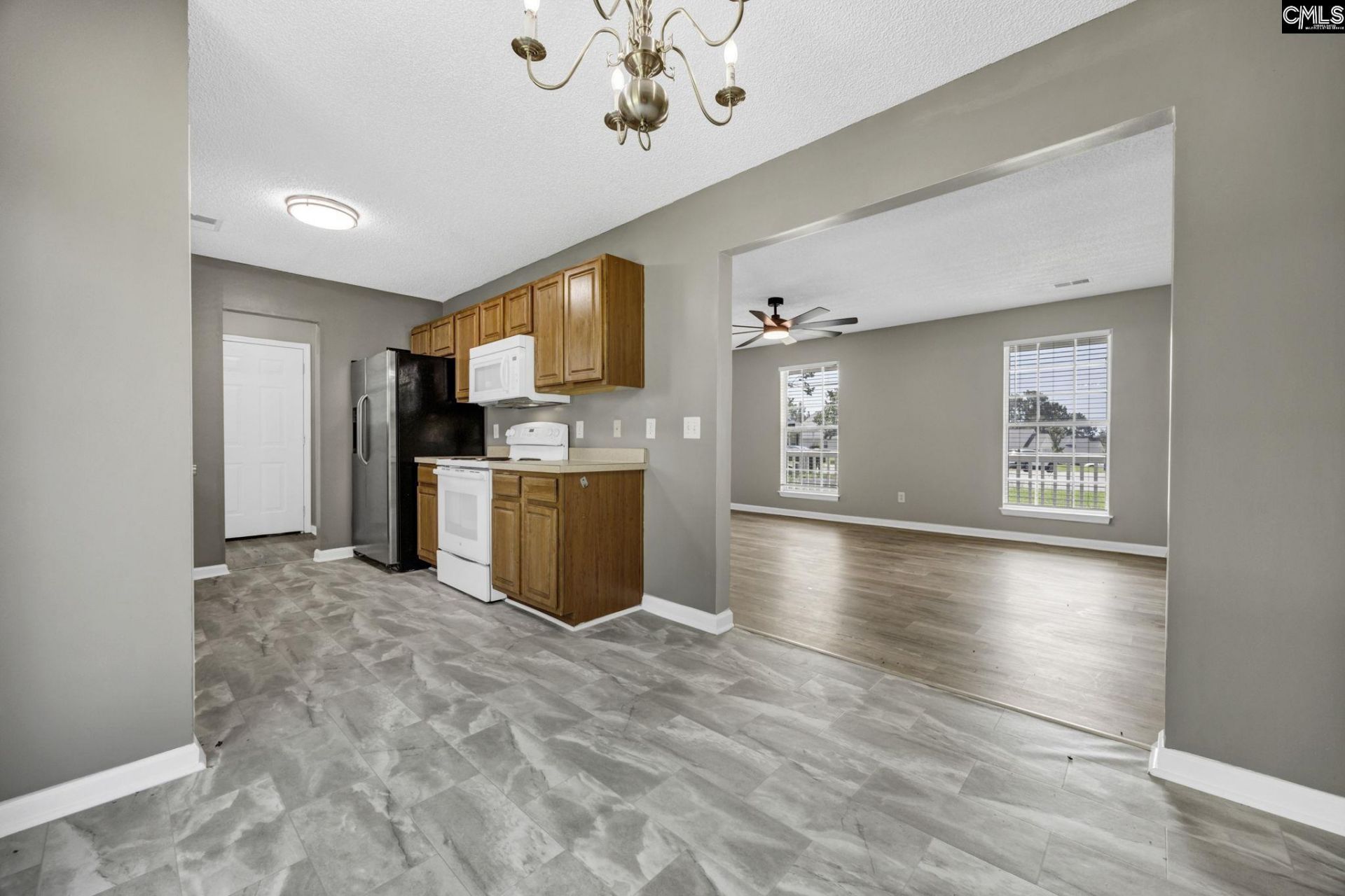 121 Kelberry Court Photo 8