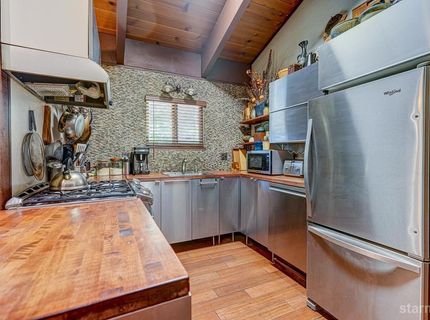 693 Kiowa Drive, South Lake Tahoe, CA 96150 Photo