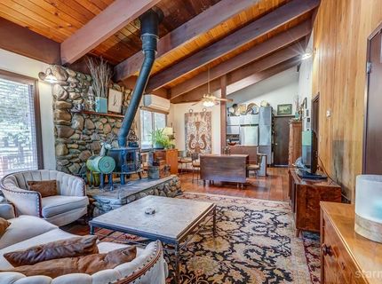 693 Kiowa Drive, South Lake Tahoe, CA 96150 Photo