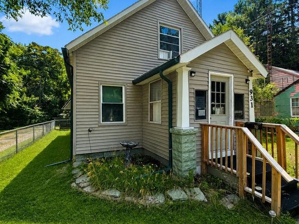 931 Jennings Avenue, Benton Harbor, MI 49022