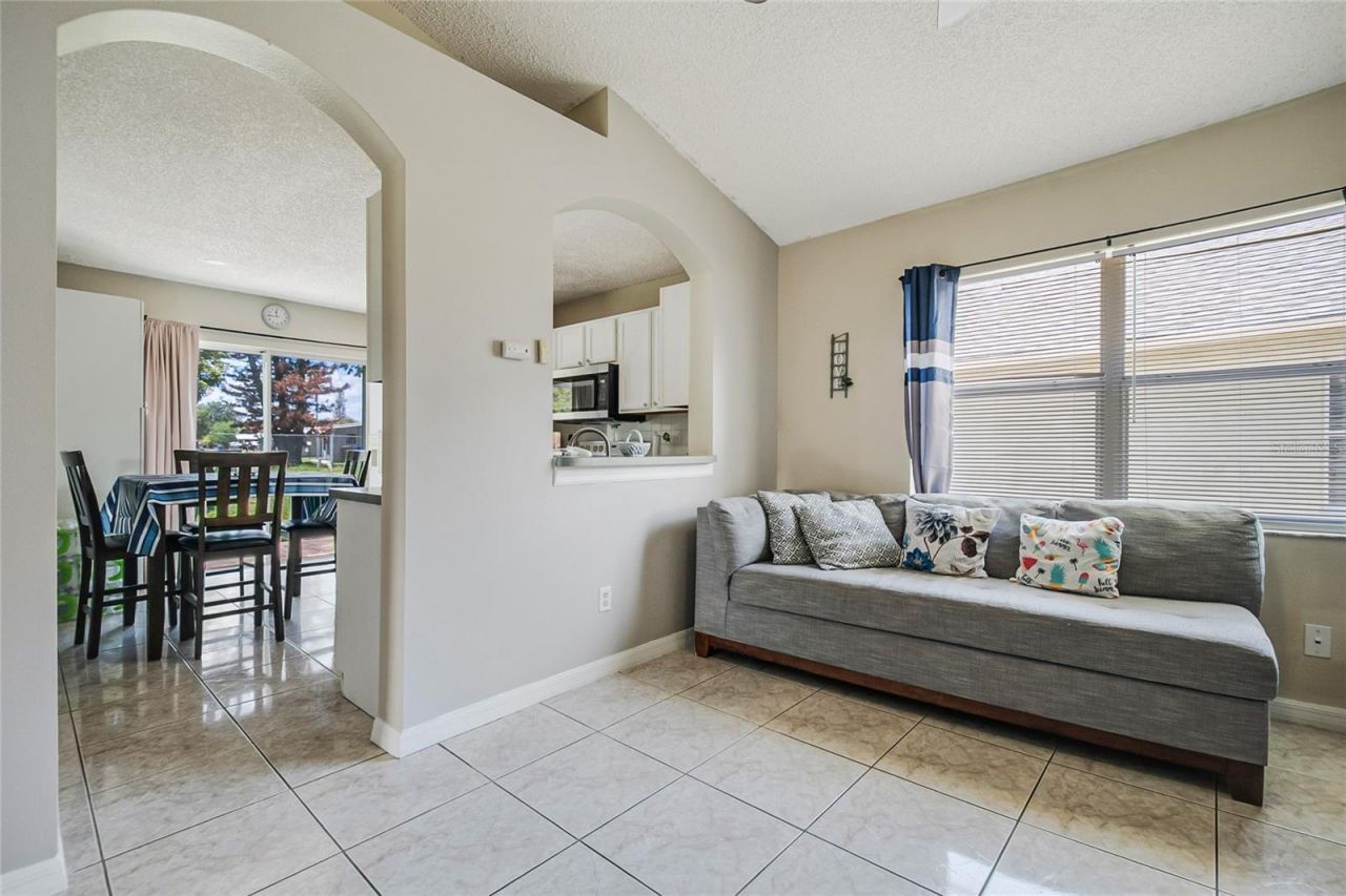 2944 Cool Breeze Circle , Saint Cloud, FL 34769 Photo