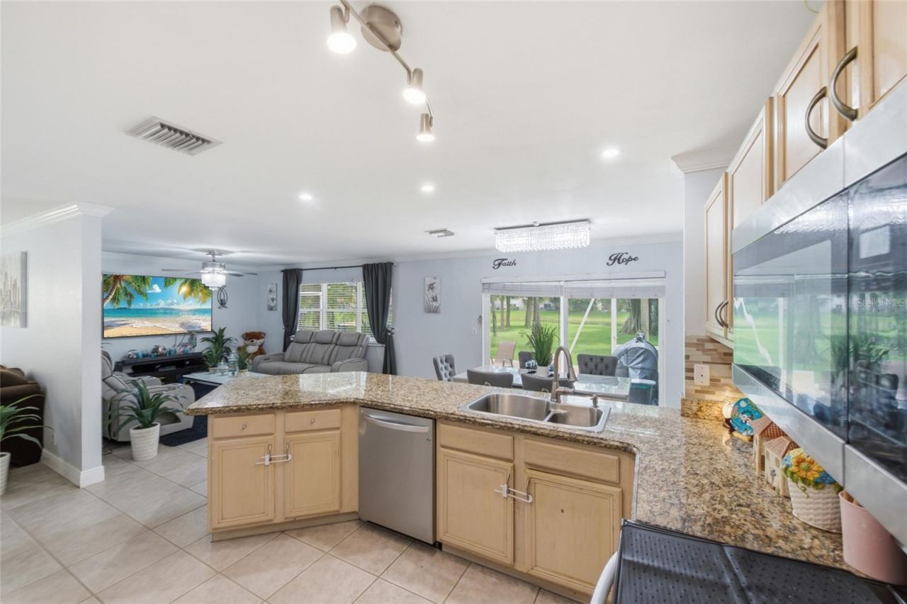 4258 NW 1st Dr, Deerfield Beach, FL 33442 Photo