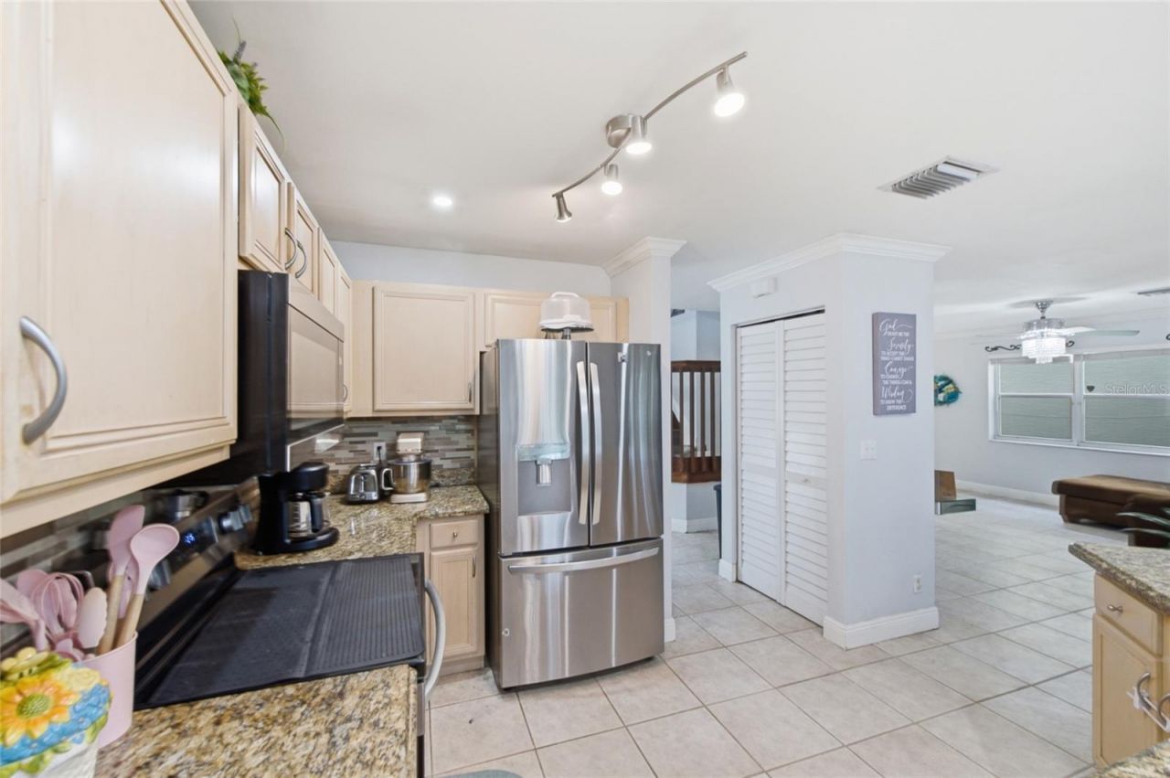 4258 NW 1st Dr, Deerfield Beach, FL 33442 Photo