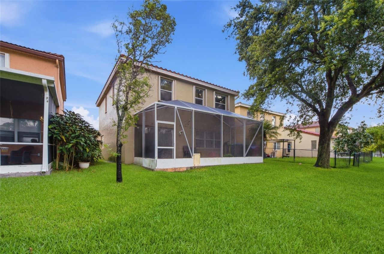 4258 NW 1st Dr, Deerfield Beach, FL 33442 Photo
