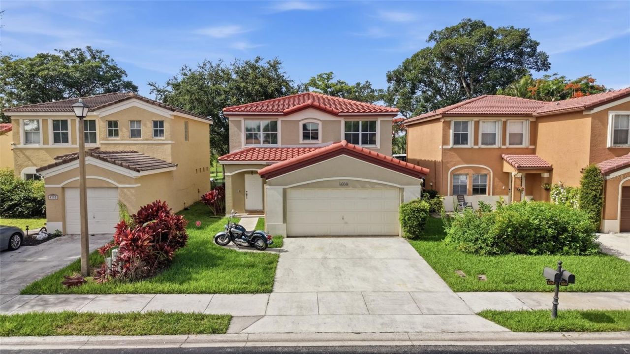 4258 NW 1st Dr, Deerfield Beach, FL 33442 Photo