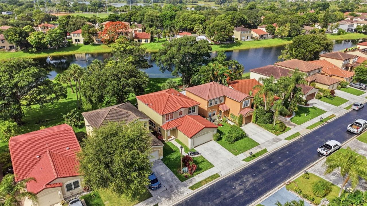 4258 NW 1st Dr, Deerfield Beach, FL 33442 Photo