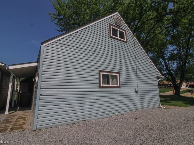 2327 Bel Aire Lane, Youngstown, OH 44514 Photo 26