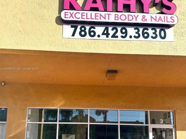18710 SW 107 ave , Miami, FL 33157