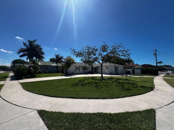 1299 Apricot Avenue , Marco Island, FL 34145