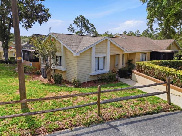 8160 STURBRIDGE COURT , Unit 8160, WEEKI WACHEE, FL 34613