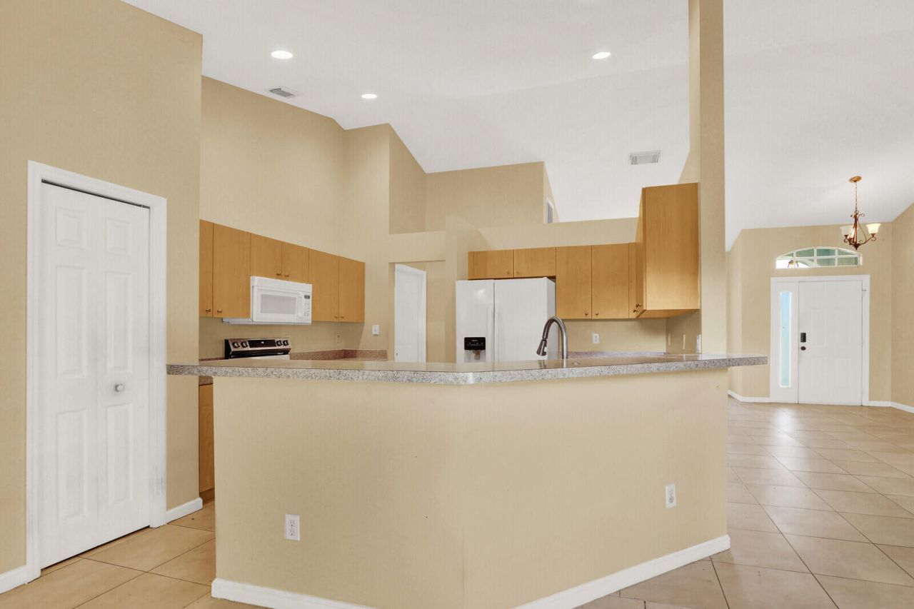 2826 SW Ann Arbor Road, Port Saint Lucie, FL 34953 Photo