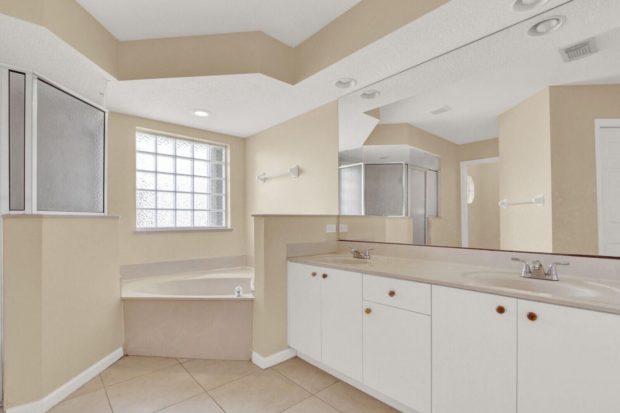 2826 SW Ann Arbor Road, Port Saint Lucie, FL 34953 Photo