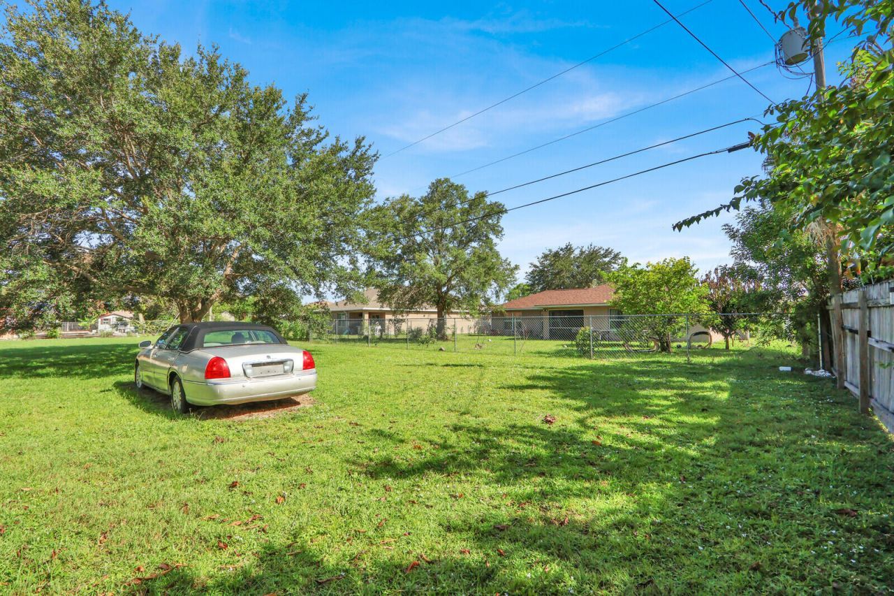 2826 SW Ann Arbor Road, Port Saint Lucie, FL 34953 Photo