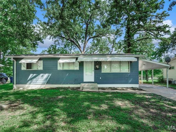 1016 Forestwood Drive, Ferguson, MO 63135
