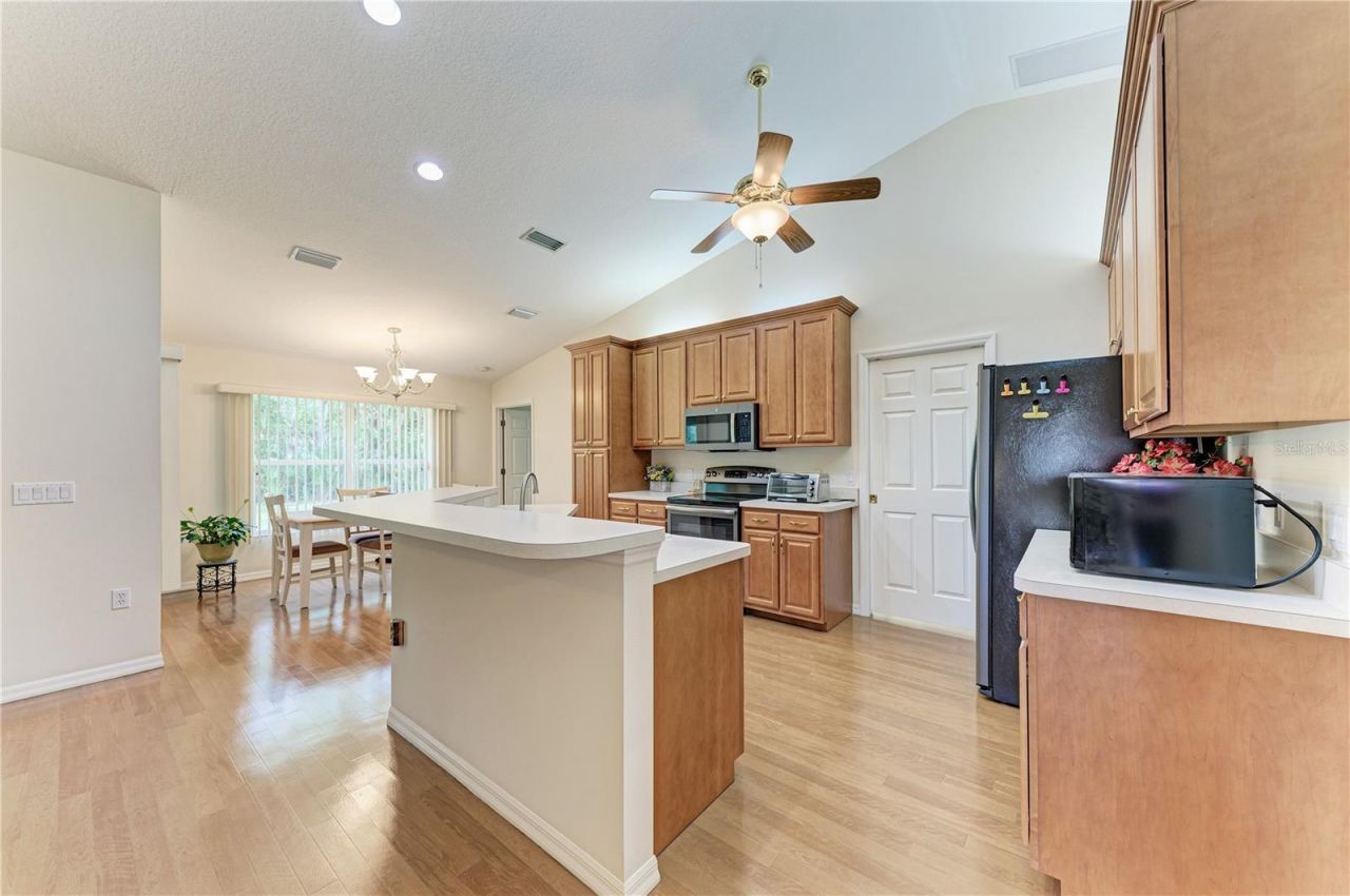 6304 18th Avenue E, Bradenton, FL 34208 Photo