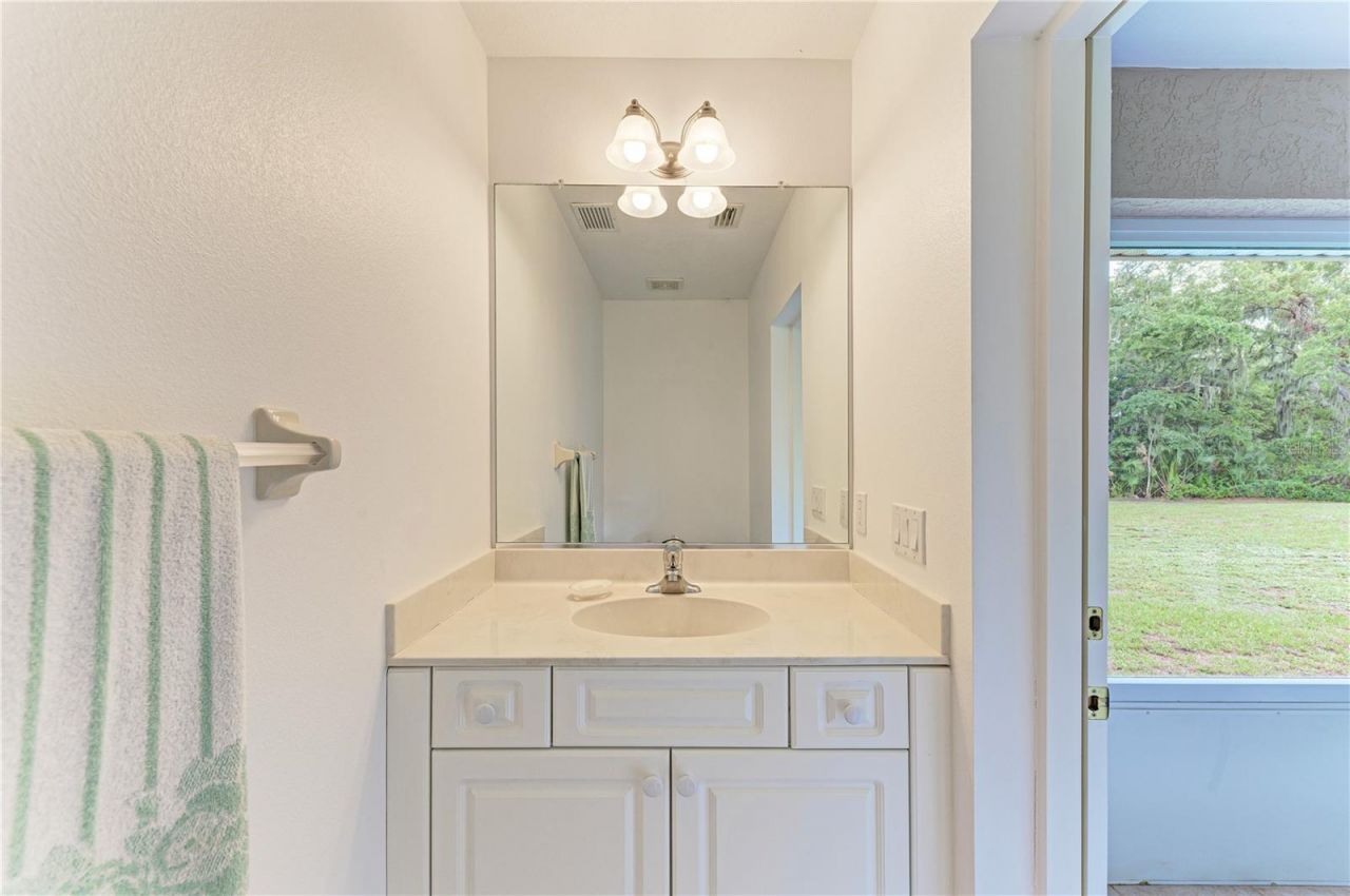6304 18th Avenue E, Bradenton, FL 34208 Photo