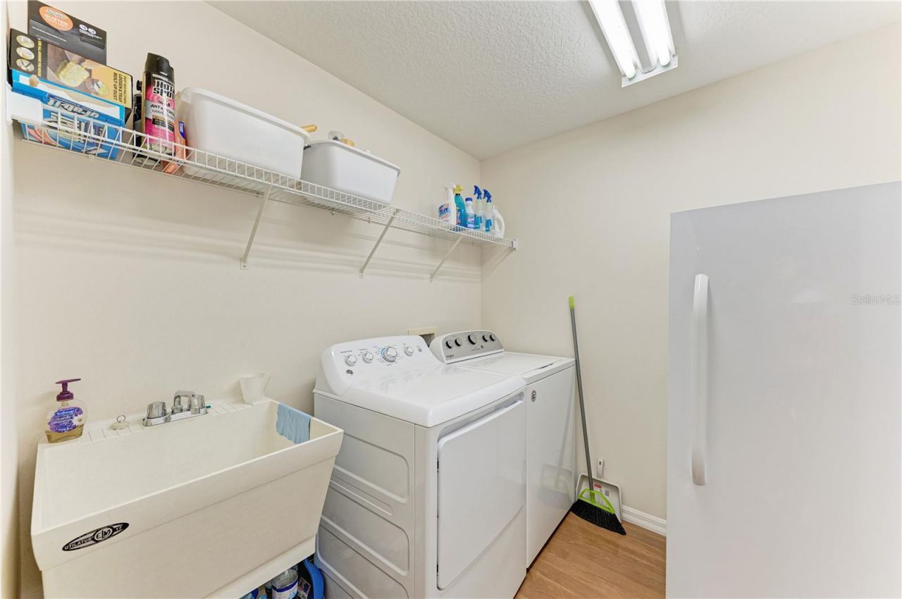 6304 18th Avenue E, Bradenton, FL 34208 Photo