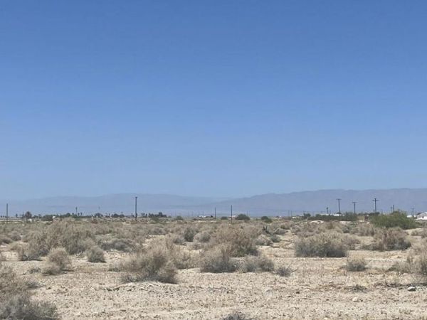 817 Salton Drive, Thermal, CA 92274