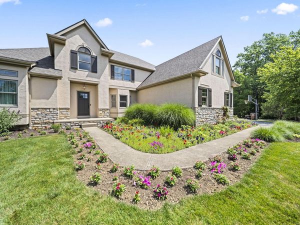 2679 Red Robin Way, Delaware, OH 43015