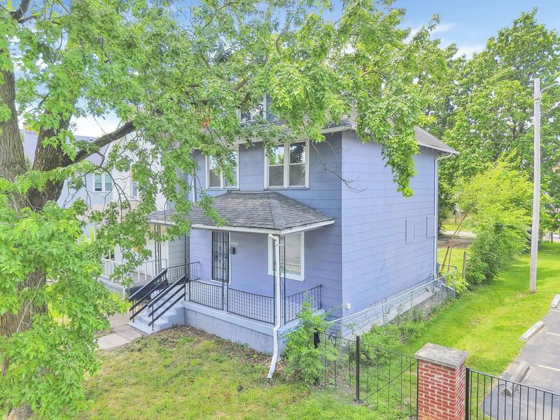 463 N Champion Avenue , Columbus, OH 43203 Photo 6