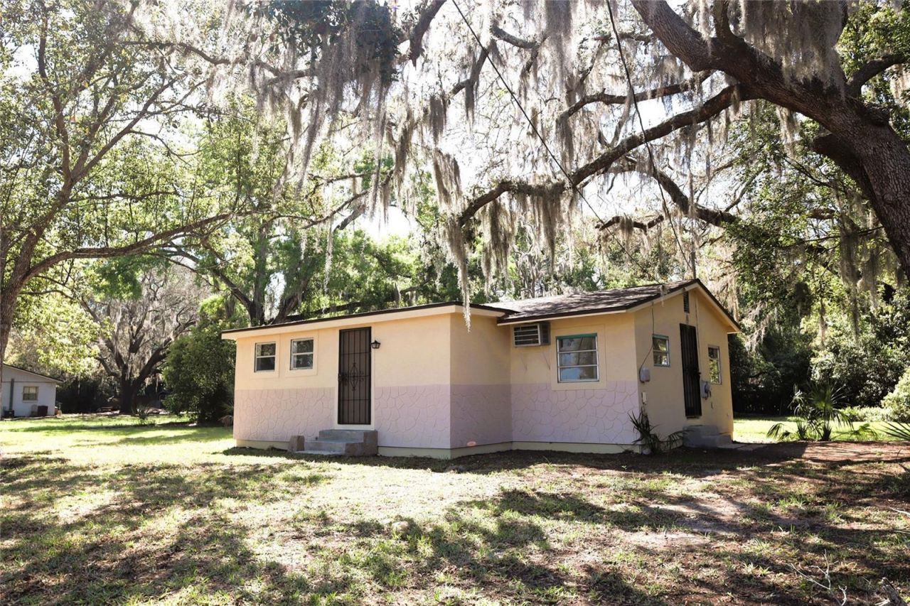 2024 Dixie Avenue , Eustis, FL 32726 Photo