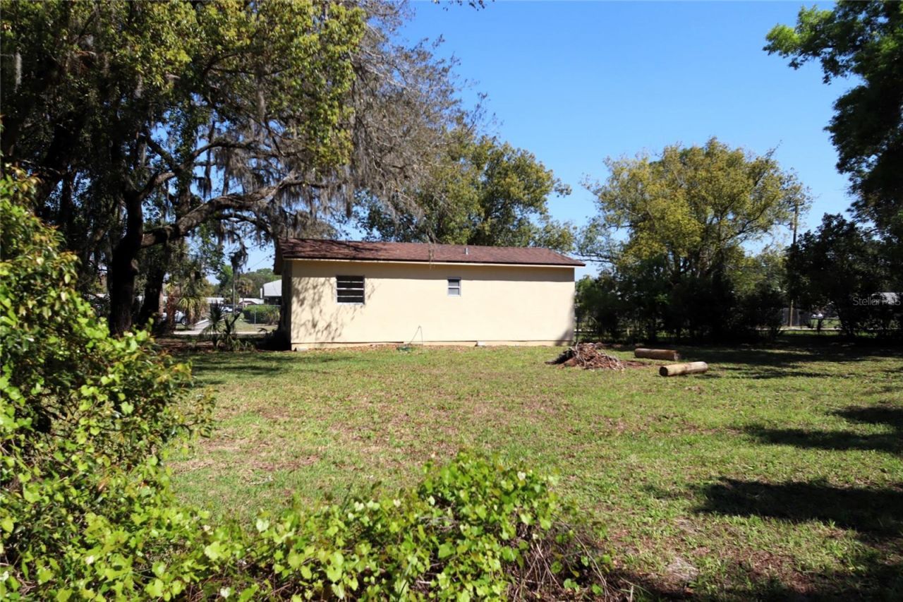 2024 Dixie Avenue , Eustis, FL 32726 Photo