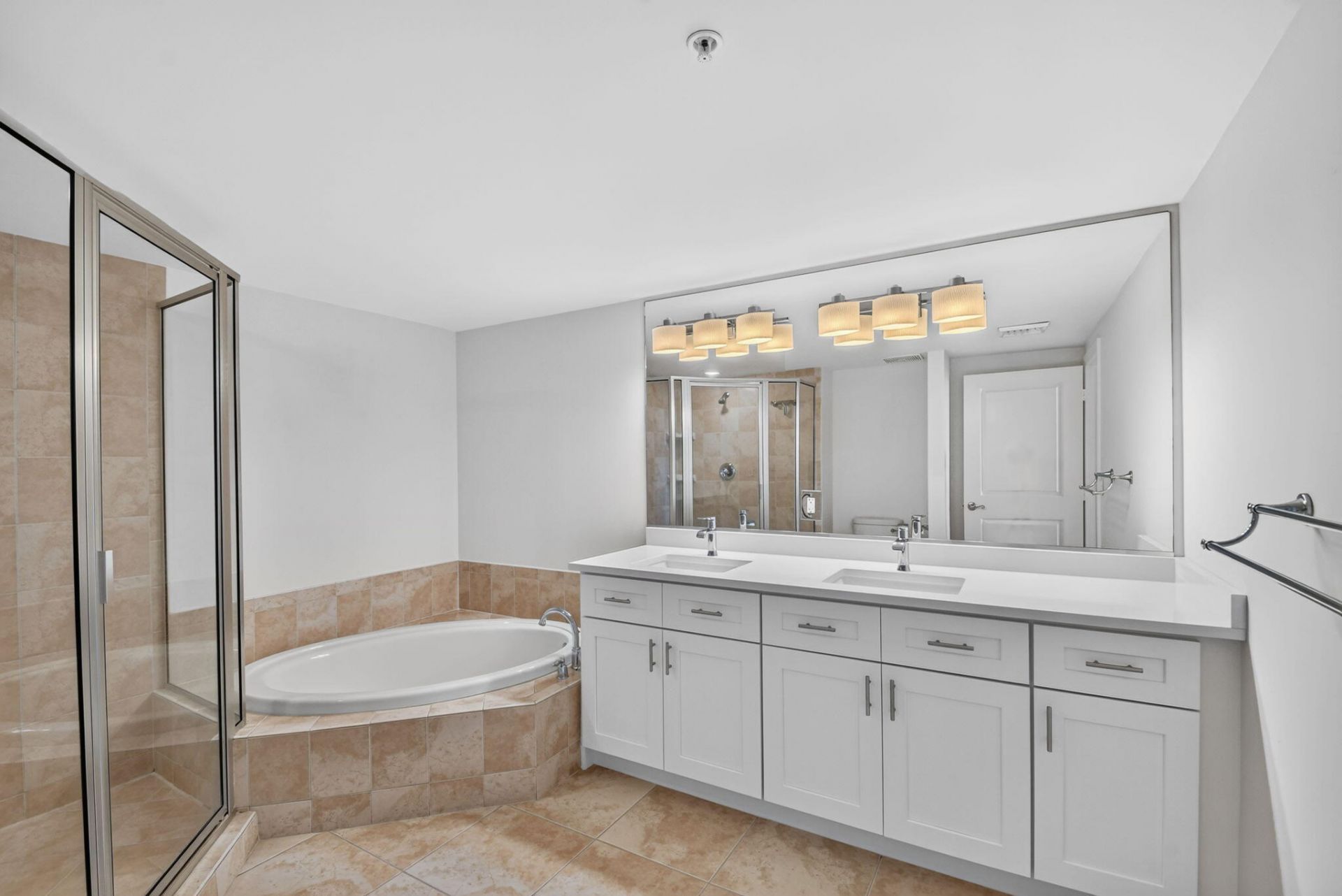 403 S Sapodilla Avenue, Unit 409, West Palm Beach, FL 33401 Photo