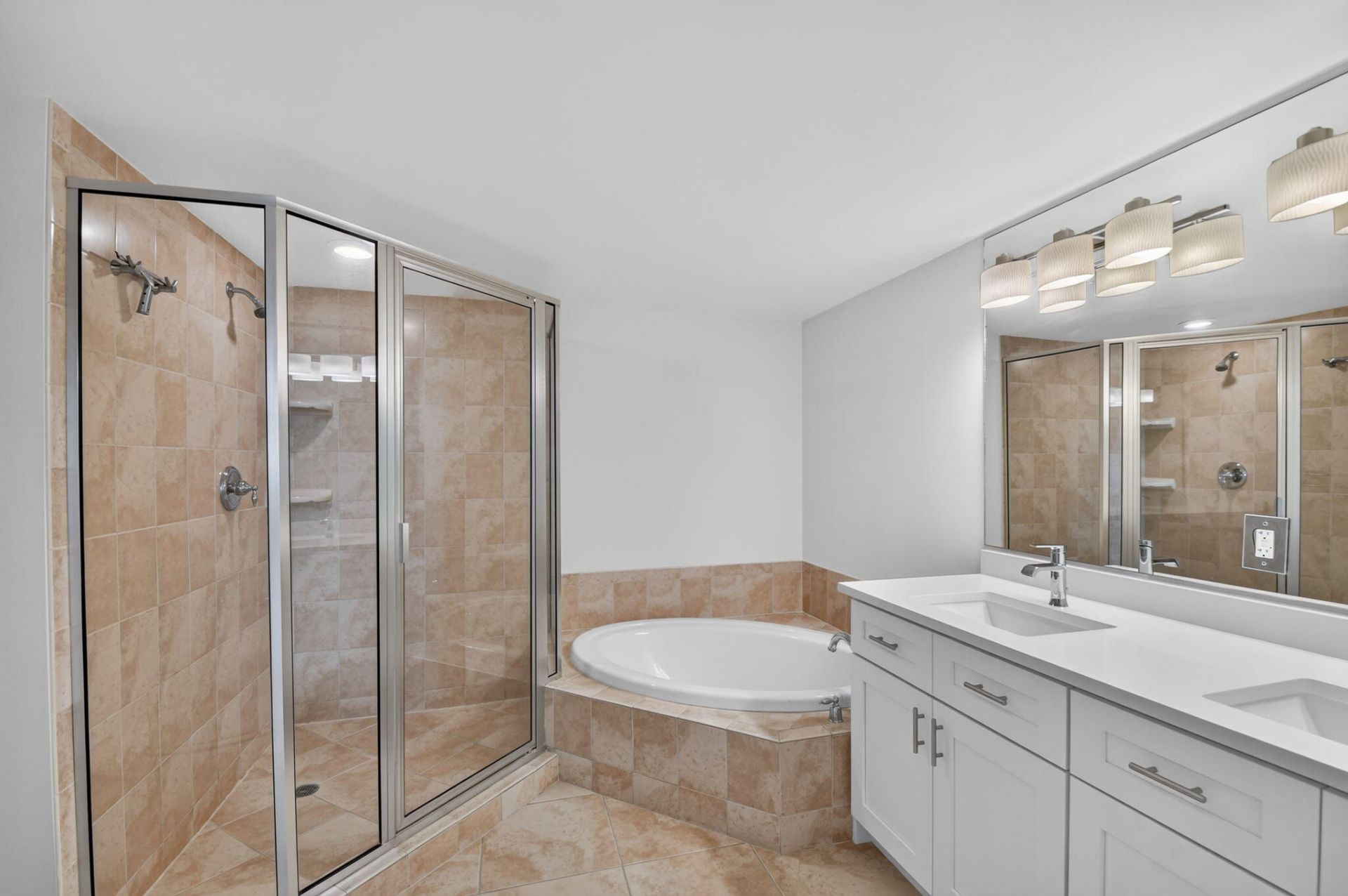 403 S Sapodilla Avenue, Unit 409, West Palm Beach, FL 33401 Photo