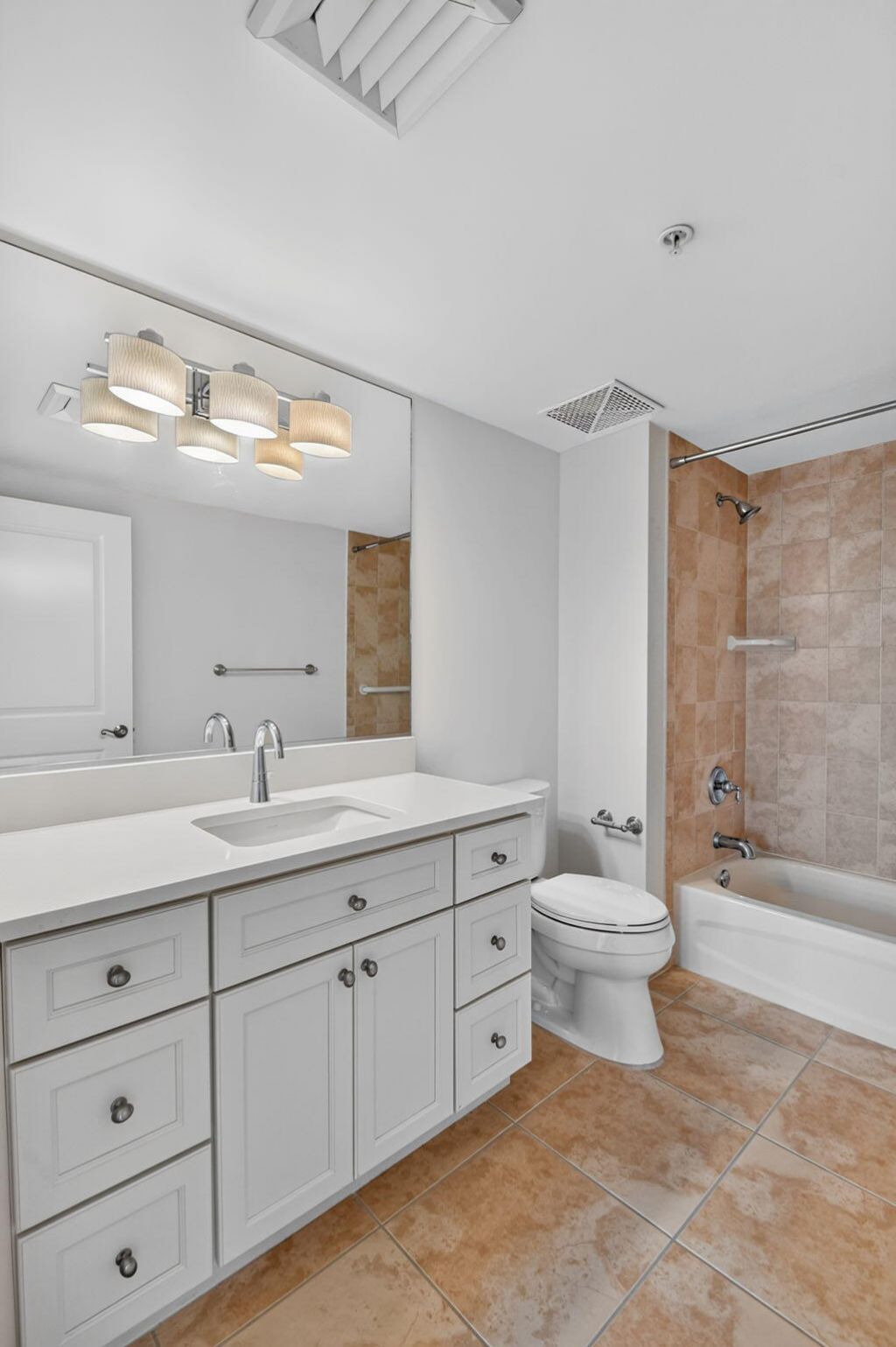 403 S Sapodilla Avenue, Unit 409, West Palm Beach, FL 33401 Photo