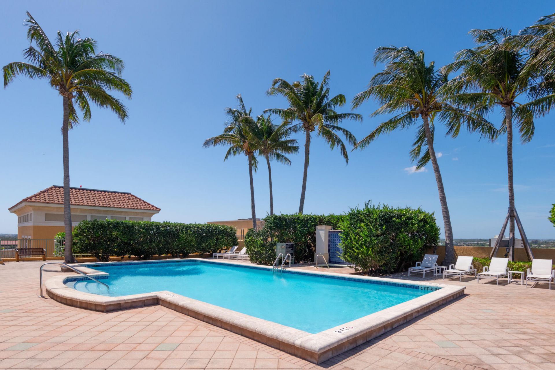 403 S Sapodilla Avenue, Unit 409, West Palm Beach, FL 33401 Photo