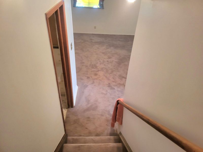 5230 Hacket Drive, Columbus, OH 43232 Photo 5