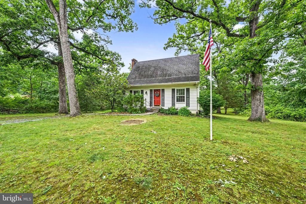 8611 OAKMONT STREET, GAITHERSBURG, MD 20877