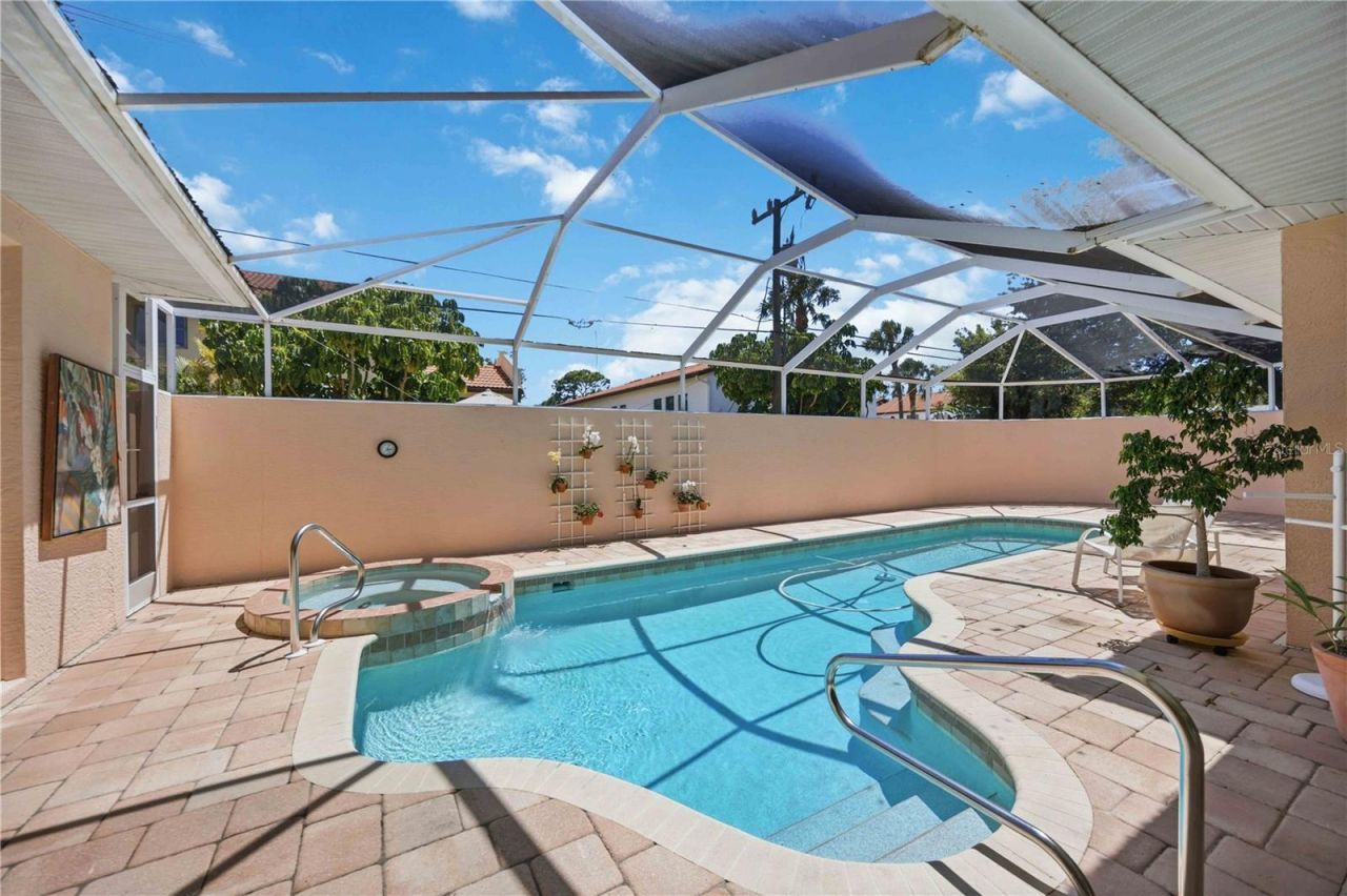 517 Granada Avenue, Venice, FL 34285 Photo