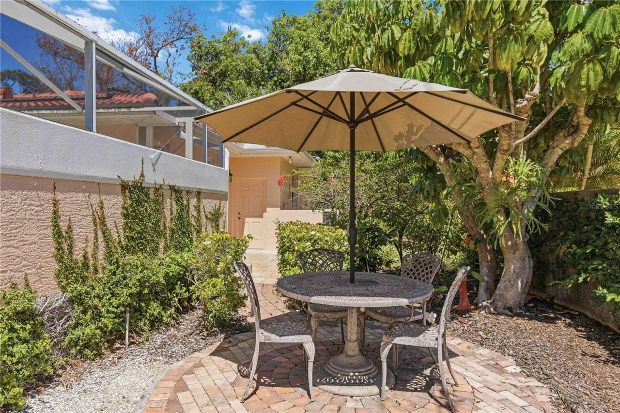 517 Granada Avenue, Venice, FL 34285 Photo