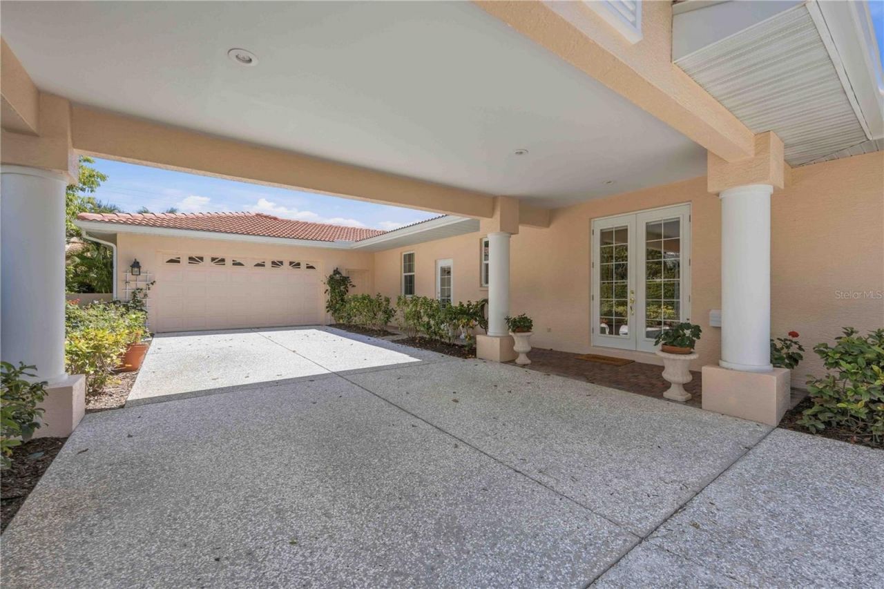 517 Granada Avenue, Venice, FL 34285 Photo