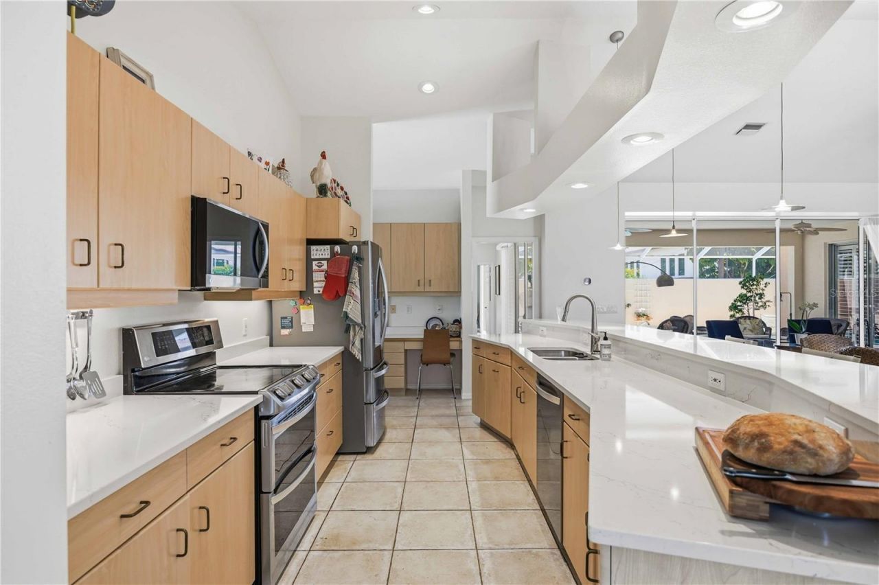 517 Granada Avenue, Venice, FL 34285 Photo