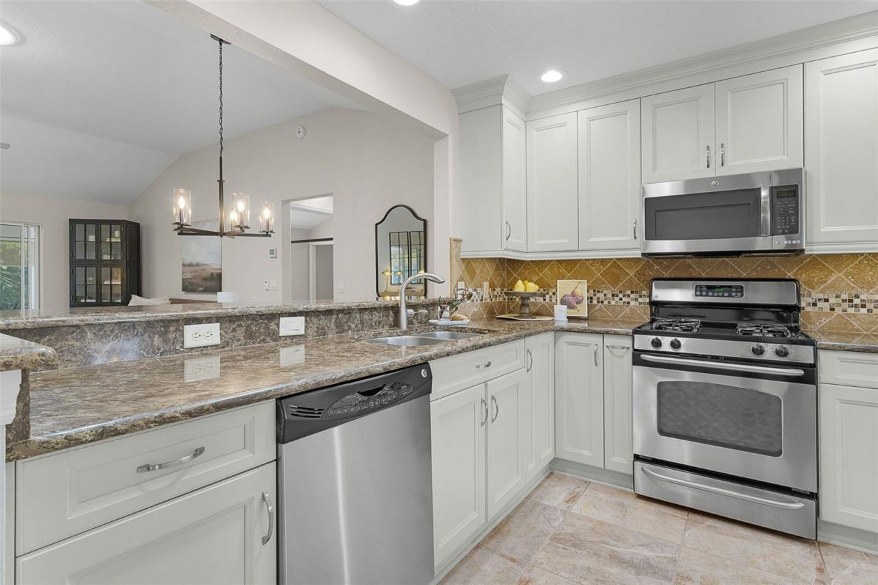 634 Allenwood Loop , The Villages, FL 32162 Photo