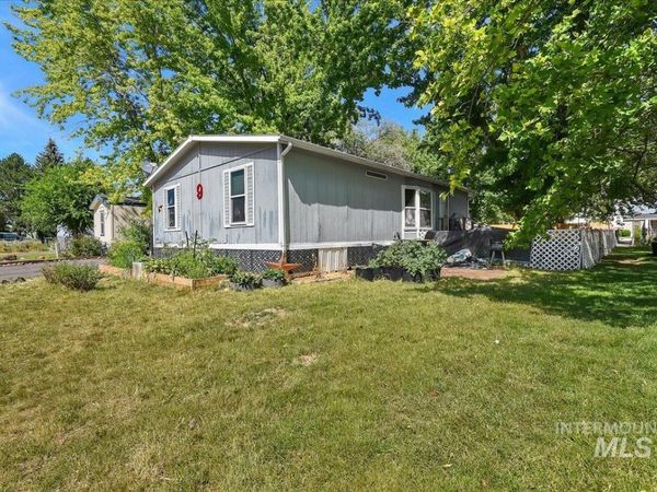 951 W Avalon, Unit 9, Kuna, ID 83634
