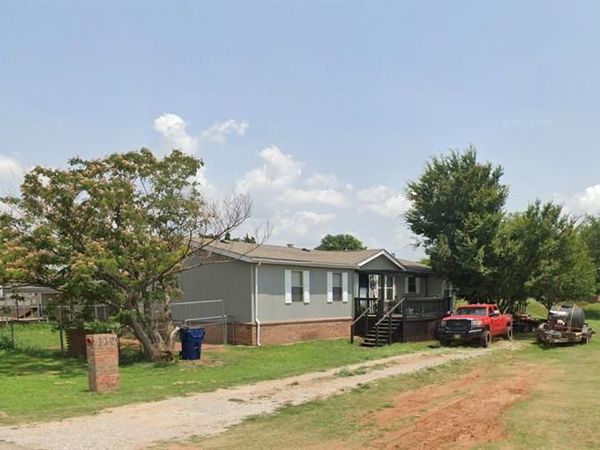 110 N 7th Street, Cashion, OK 73016