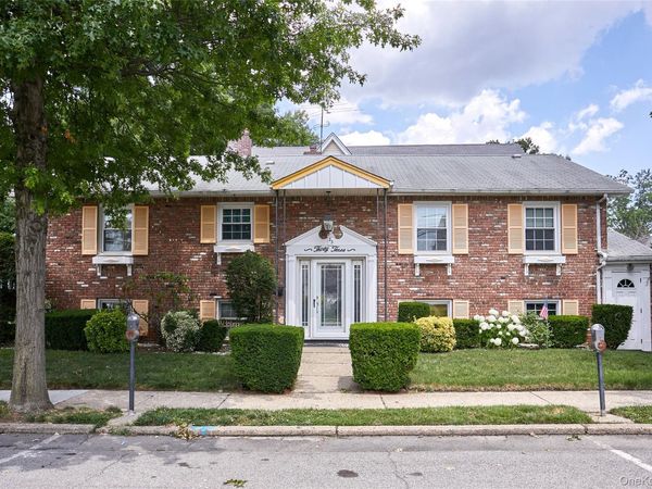 33 N Tyson Avenue , Floral Park, NY 11001