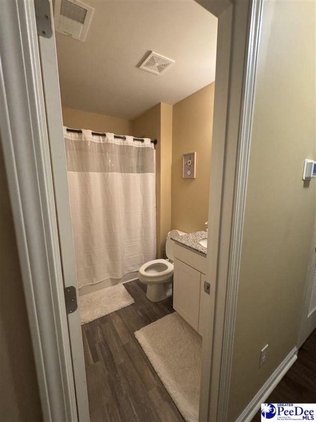 810 Twin Oaks Circle Photo 11