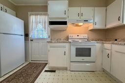 1506 Lakewood Road photo 4