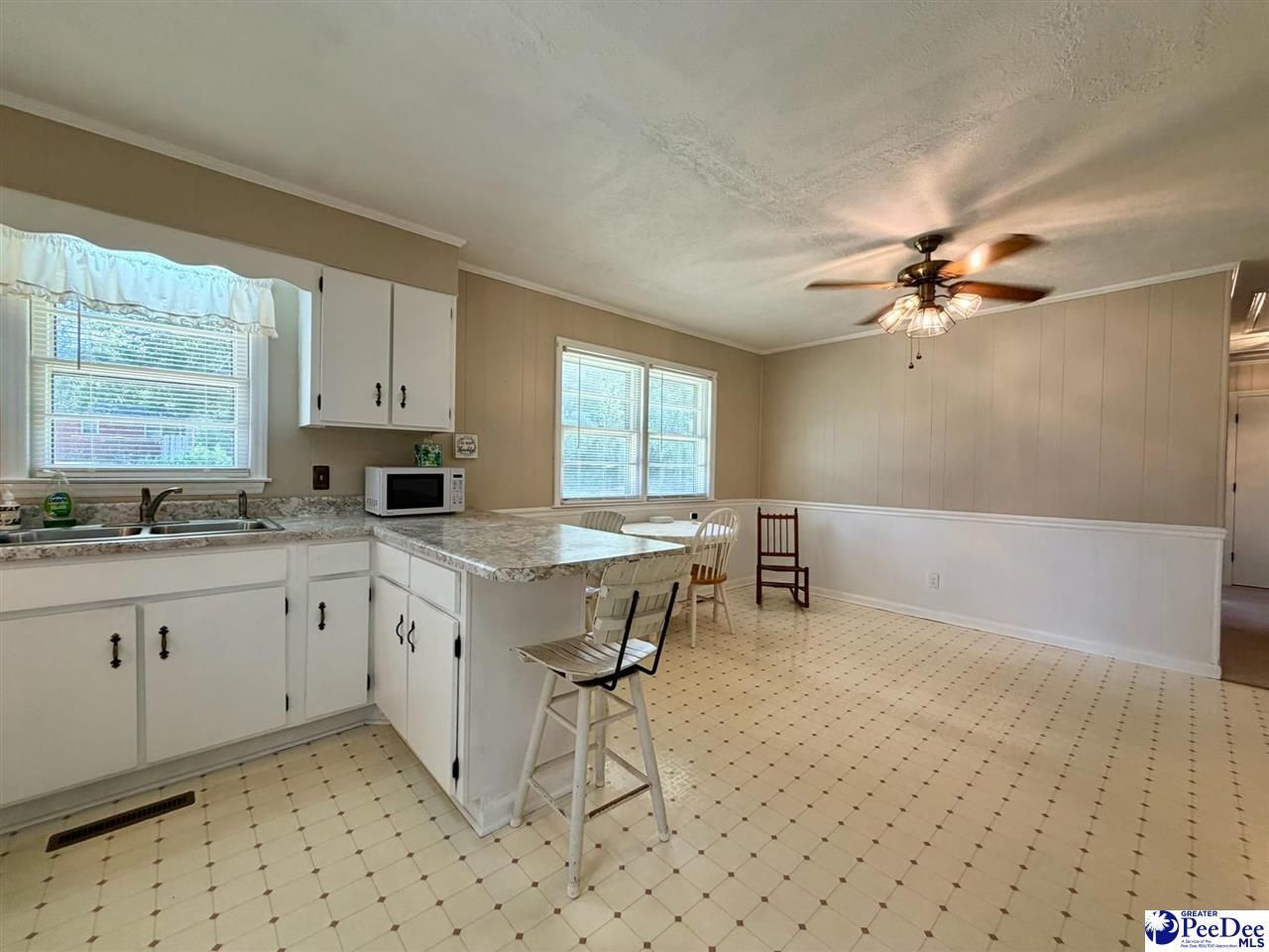 1506 Lakewood Road Photo 5